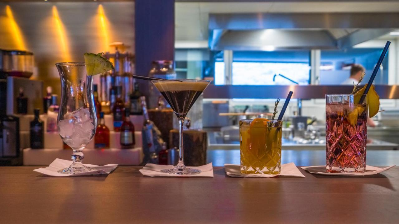 Vier Studios & Restaurant Лангенфельд Экстерьер фото