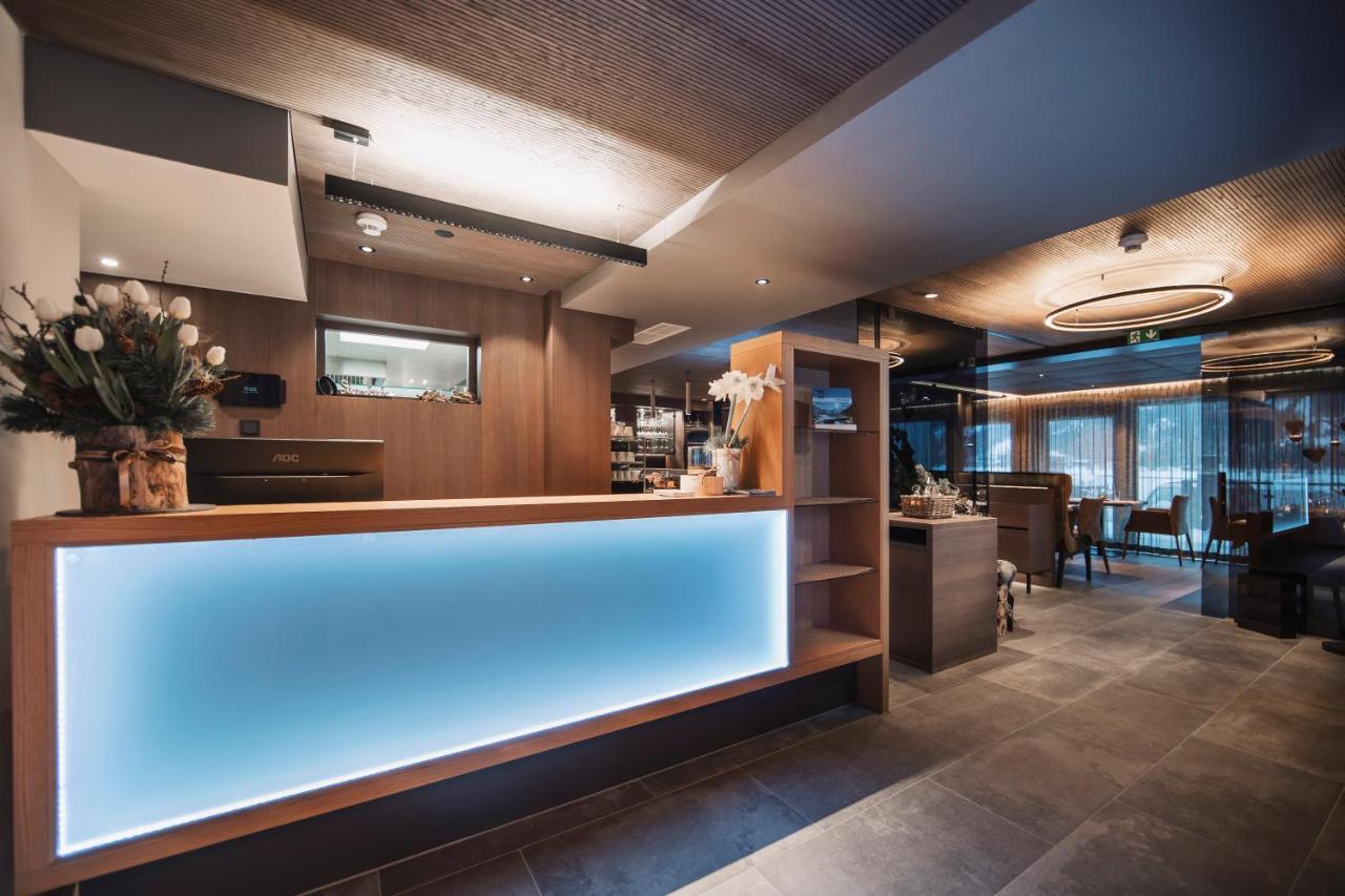 Vier Studios & Restaurant Лангенфельд Экстерьер фото