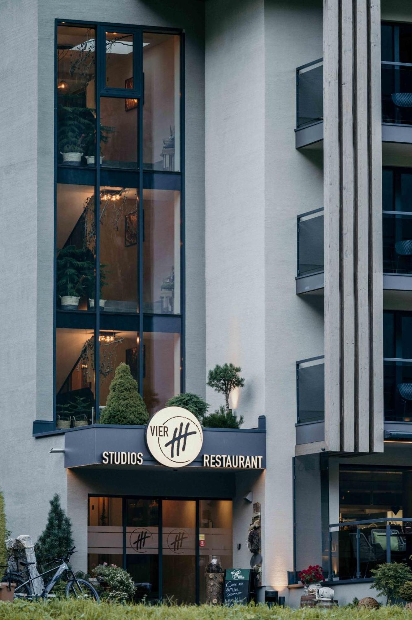 Vier Studios & Restaurant Лангенфельд Экстерьер фото